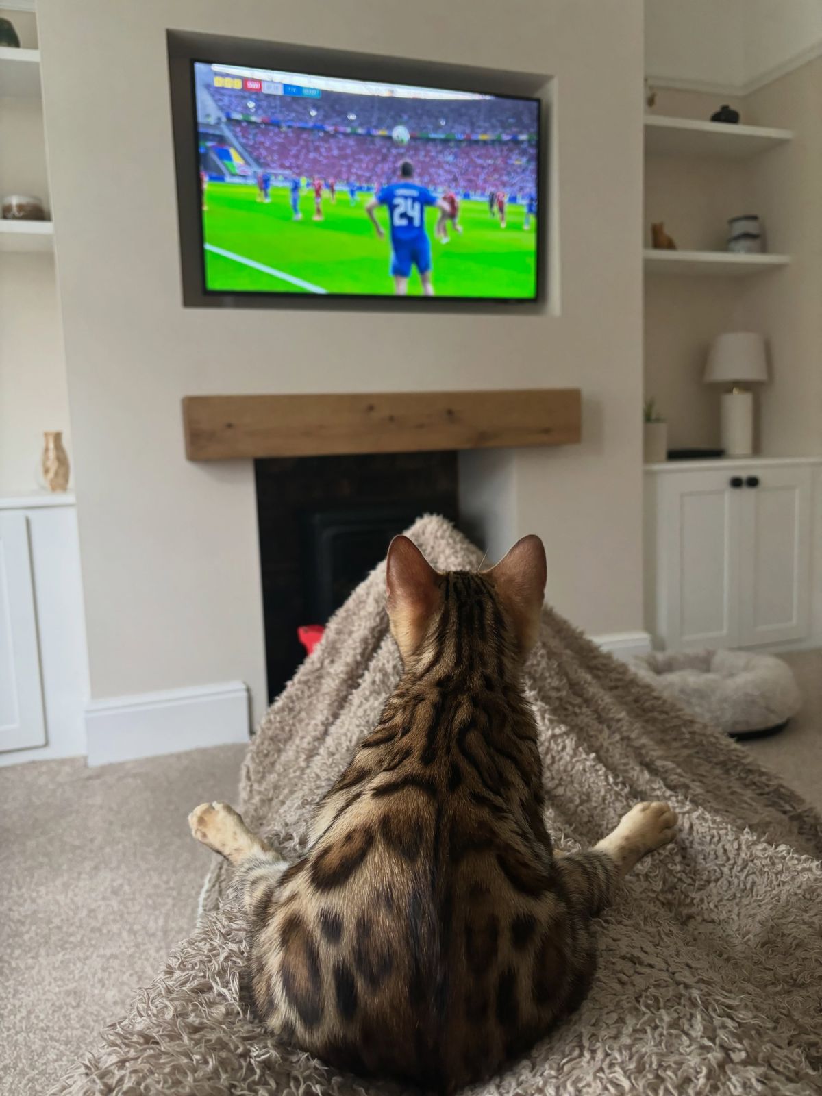 Who’s going to win the World Cup? 🏴󠁧󠁢󠁥󠁮󠁧󠁿 ⚽️