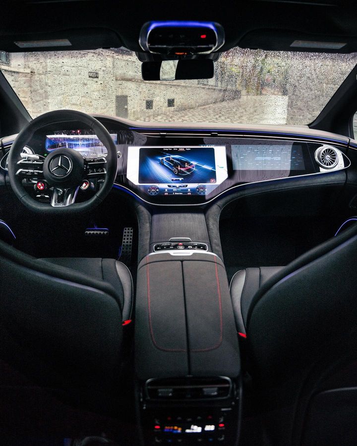 An interior so comfy, you never want to leave.
📷 hjlcars (IG) via mercedesbenznorthvancouver (IG)