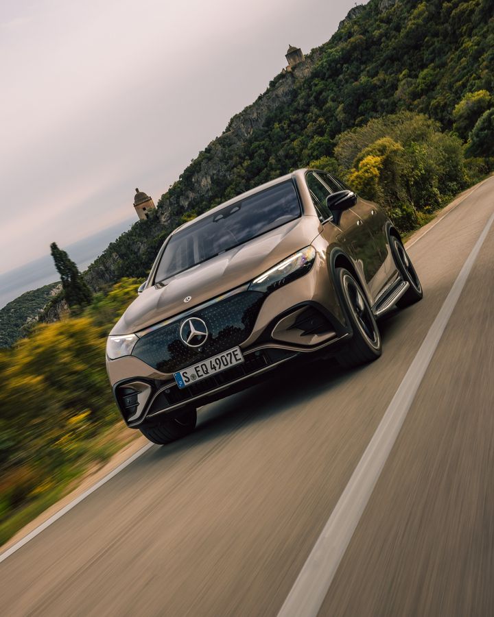 Plastic pollution is a growing threat in all ecosystems – from source to sea. It’s time for change!
That’s why