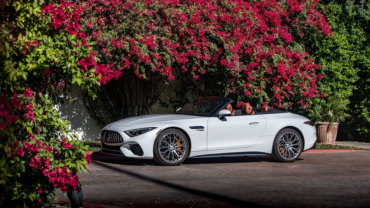 Always an eye pleaser – the @mercedesamg